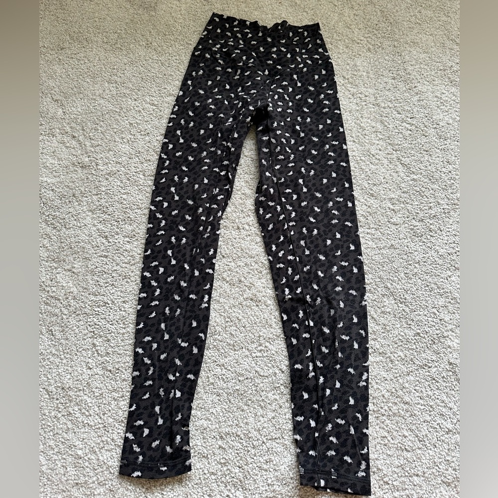 Black cheetah aerie crossover leggings
